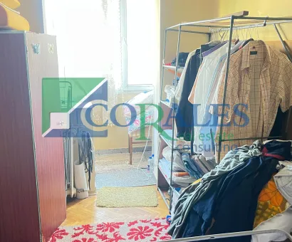 Langa Piata Doina. Etaj 2