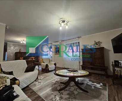 Intimitate. Complet mobilata si utilata.