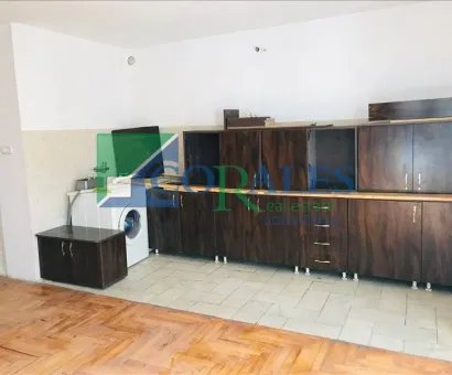 Casă / Vilă cu 4 camere de vânzare