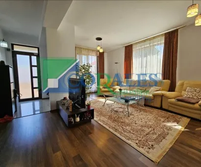 1/2 duplex, oras, partial mobilat!