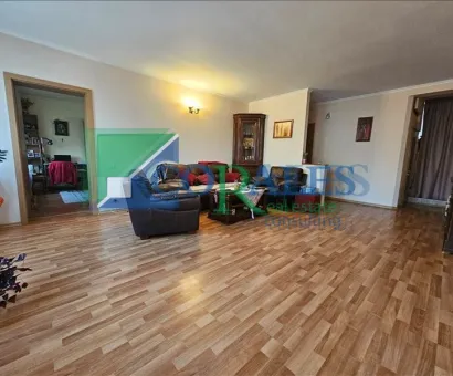 Casa individuala. Zona Aradului. Suprafete generoase.