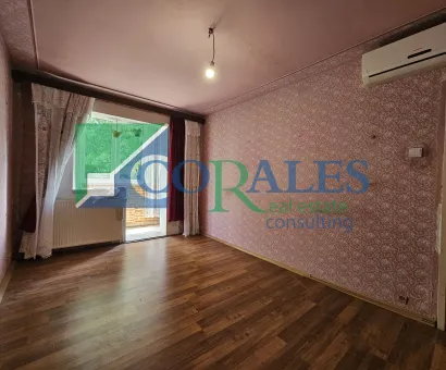 Etaj intermediar. 4 camere. Centrala termica