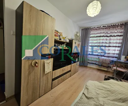 Etaj intermediar. Bloc izolat. Utilat si mobilat!